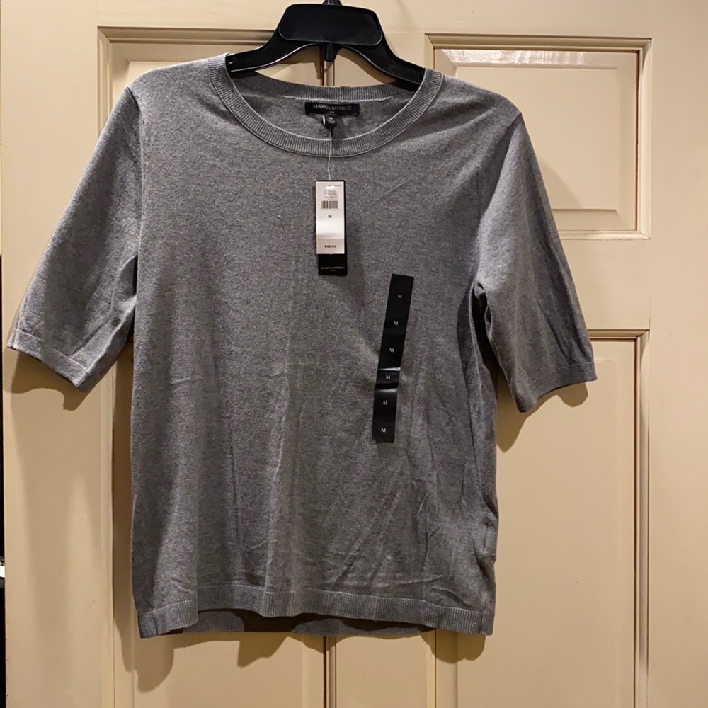 Banana Republic forever yarn light weight short sleeve sweater